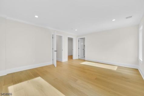 44 Hanover Road Mountain Lakes NJ 07046