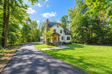 44 Hanover Road Mountain Lakes NJ 07046