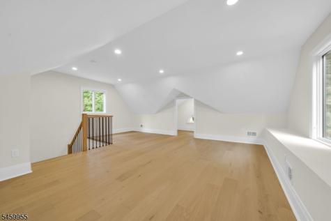 44 Hanover Road Mountain Lakes NJ 07046
