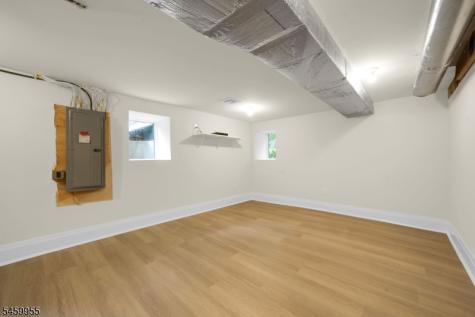44 Hanover Road Mountain Lakes NJ 07046
