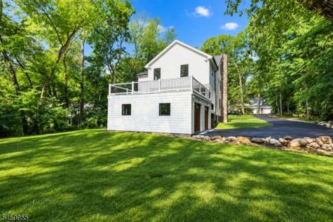 44 Hanover Road Mountain Lakes NJ 07046