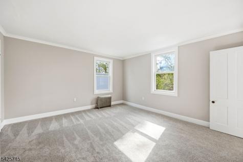 15 Maple Avenue Newton NJ 07860