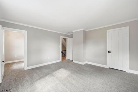 15 Maple Avenue Newton NJ 07860