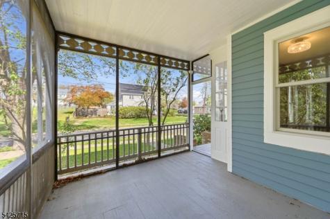 15 Maple Avenue Newton NJ 07860
