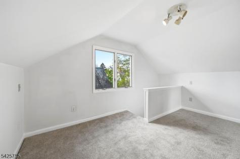 15 Maple Avenue Newton NJ 07860