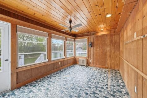 15 Maple Avenue Newton NJ 07860
