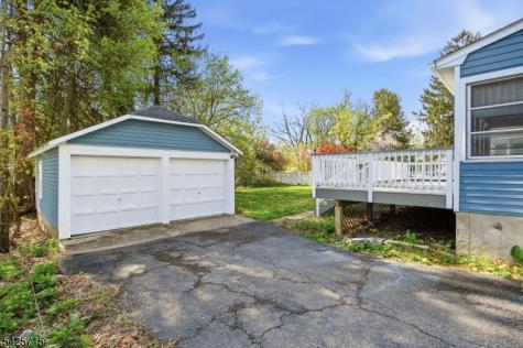 15 Maple Avenue Newton NJ 07860
