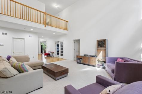 8 Pring Court West Orange NJ 07052