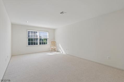 8 Pring Court West Orange NJ 07052