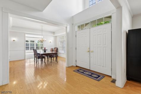 8 Pring Court West Orange NJ 07052