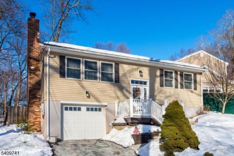 26 Ridgedale Road Jefferson NJ 07849