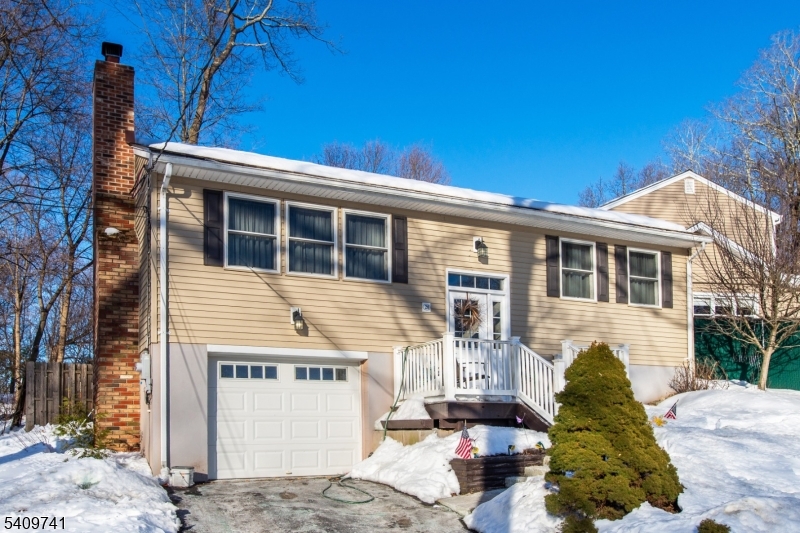 26 Ridgedale Road Jefferson NJ 07849
