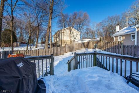 26 Ridgedale Road Jefferson NJ 07849