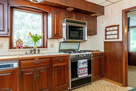 66 Coeyman Avenue Bloomfield NJ 07003