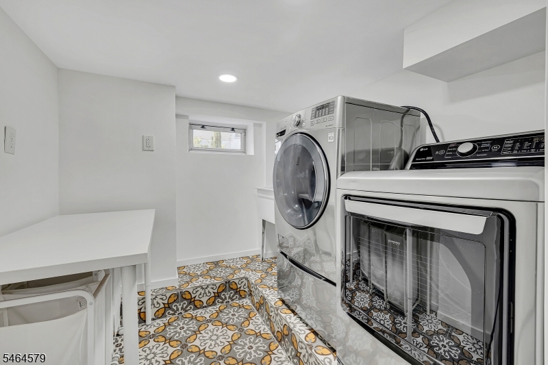 345 Broughton Avenue Bloomfield NJ 07003