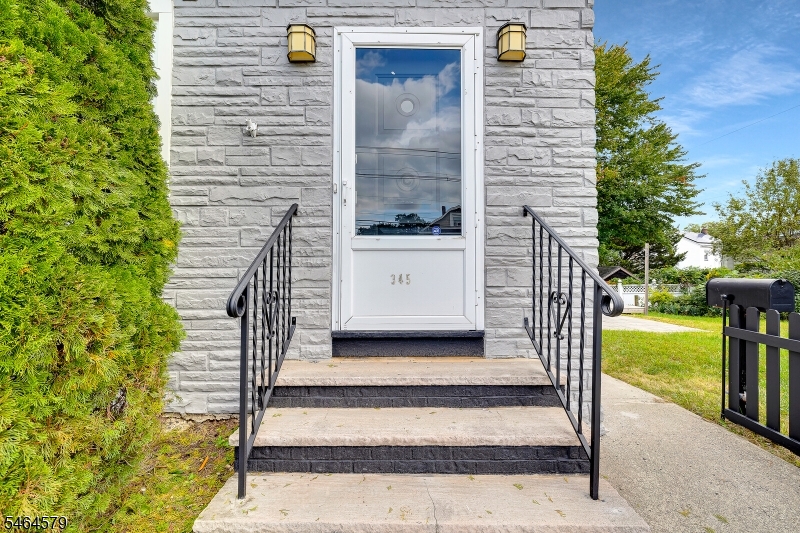 345 Broughton Avenue Bloomfield NJ 07003