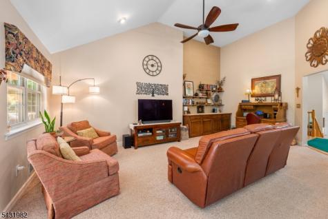21 Towpath Lane Stanhope NJ 07874