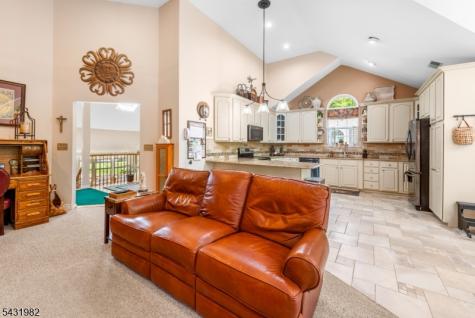 21 Towpath Lane Stanhope NJ 07874
