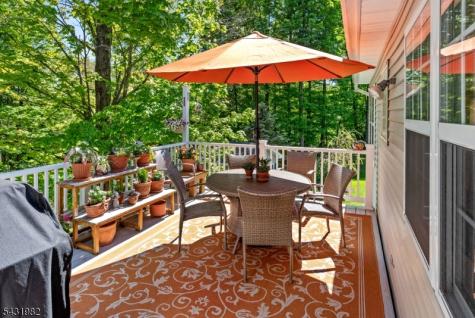 21 Towpath Lane Stanhope NJ 07874