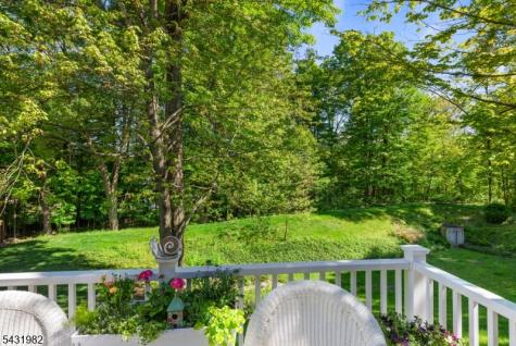 21 Towpath Lane Stanhope NJ 07874