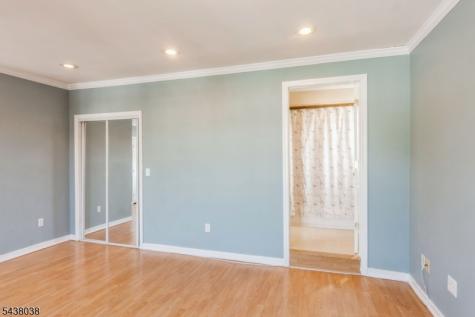 221 Madison Street Linden NJ 07036