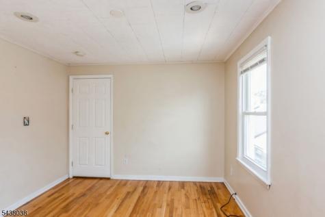 221 Madison Street Linden NJ 07036
