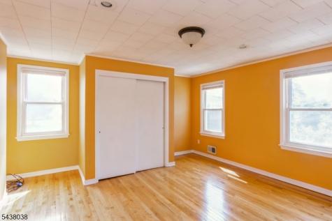 221 Madison Street Linden NJ 07036