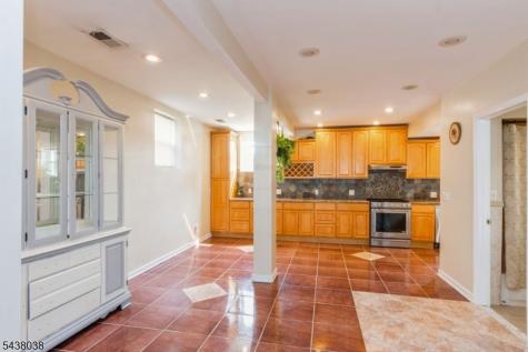 221 Madison Street Linden NJ 07036