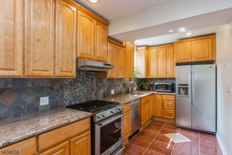 221 Madison Street Linden NJ 07036
