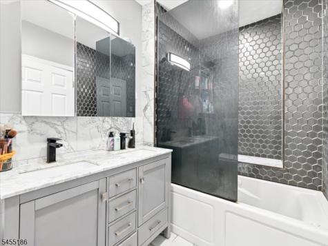 183 Brighton Avenue East Orange NJ 07017
