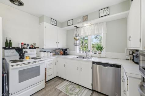 63 Millbrook Road Blairstown NJ 07825