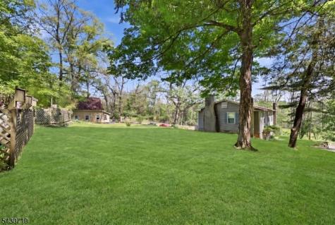 63 Millbrook Road Blairstown NJ 07825