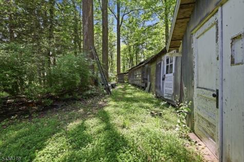 63 Millbrook Road Blairstown NJ 07825