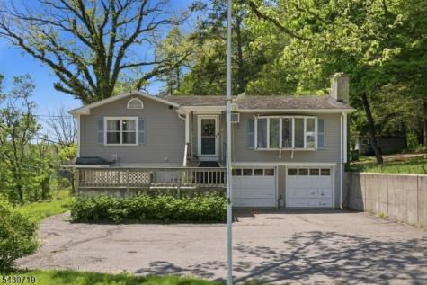 63 Millbrook Road Blairstown NJ 07825