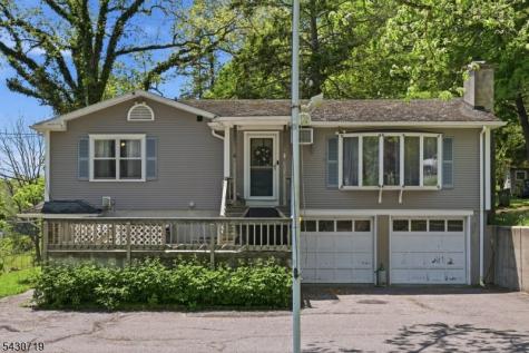 63 Millbrook Road Blairstown NJ 07825
