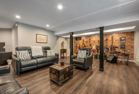 15 Crescent Ridge Road Rockaway NJ 07005