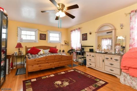 144 Stuyvesant Avenue Kearny NJ 07032