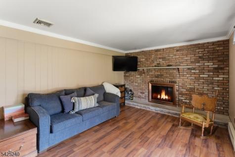 241 Woodside Lane Bridgewater NJ 08807