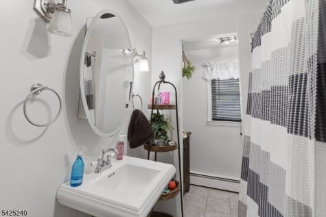 241 Woodside Lane Bridgewater NJ 08807