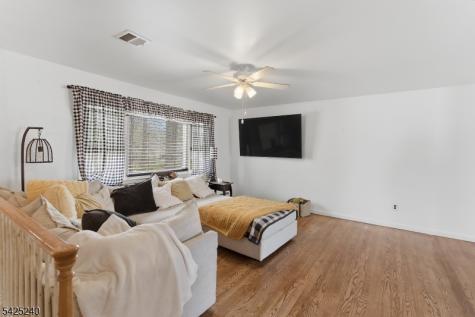 241 Woodside Lane Bridgewater NJ 08807