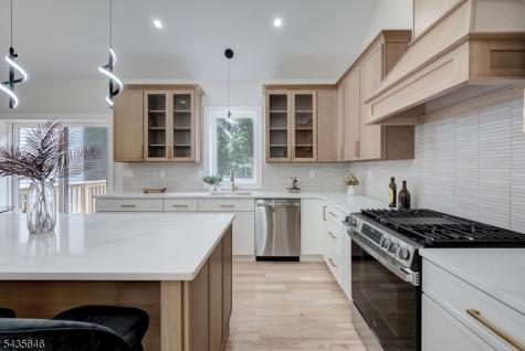 896 Union Valley Road West Milford NJ 07480