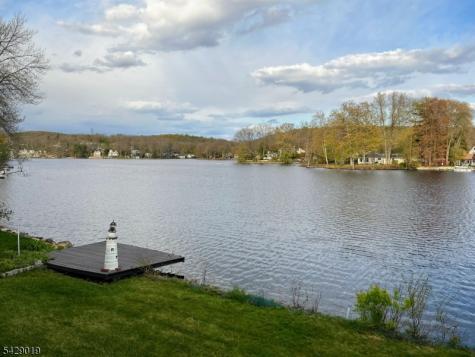 9 Duck Point Trail Jefferson NJ 07885