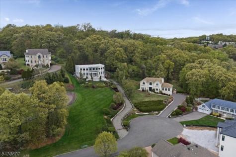 47 Mountainwood Court Totowa NJ 07512