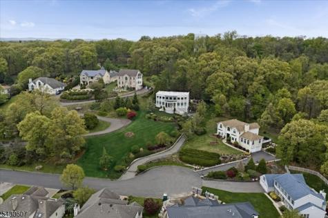 47 Mountainwood Court Totowa NJ 07512