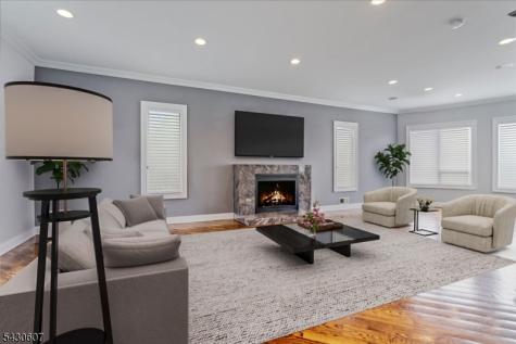 47 Mountainwood Court Totowa NJ 07512