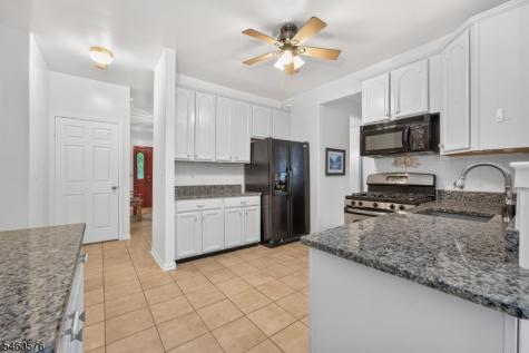 280 Stonehenge Drive Lopatcong NJ 08865