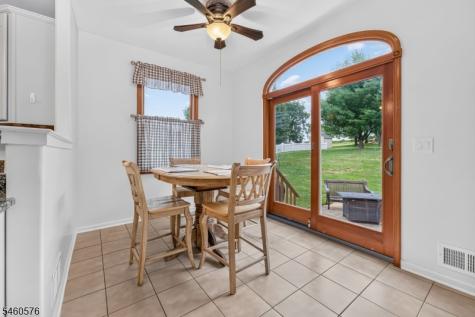 280 Stonehenge Drive Lopatcong NJ 08865