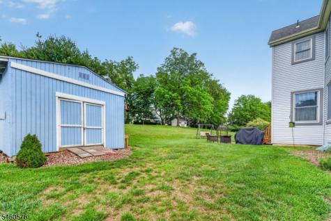 280 Stonehenge Drive Lopatcong NJ 08865