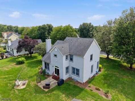280 Stonehenge Drive Lopatcong NJ 08865