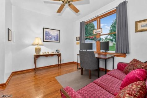 280 Stonehenge Drive Lopatcong NJ 08865